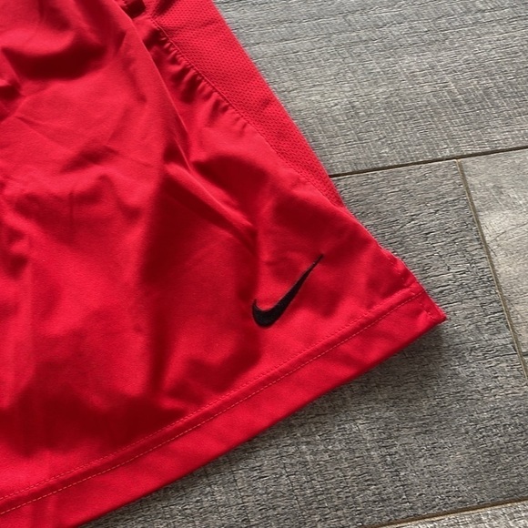 Nike Dri-Fit Size Medium Red Athletic Shorts - Picture 3 of 6